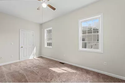 55 4th St #57, Lowell, MA 01850 - Photo 17