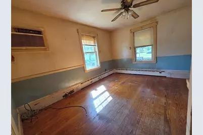 211 Lowell Street, Methuen, MA 01844 - Photo 11