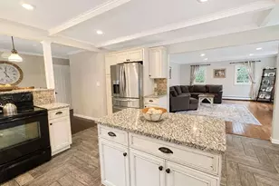 178 Rockland St, Dartmouth, MA 02748 - Photo 5
