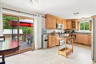 3 Charbonneau Ave, Lakeville, MA 02347 - Photo 7