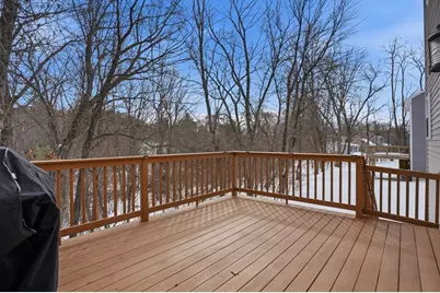 626 Sheridan St, Chicopee, MA 01020 - Photo 25