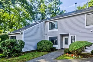 409 Nassau Dr, Springfield, MA 01129 - Photo 3