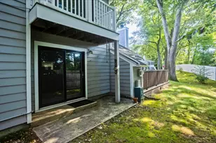 409 Nassau Dr, Springfield, MA 01129 - Photo 5
