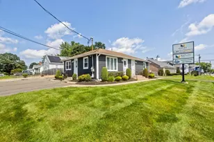 660 Springfield St, Agawam, MA 01030 - Photo 1