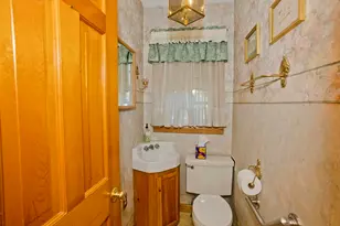 1750 Northampton St, Holyoke, MA 01040 - Photo 35