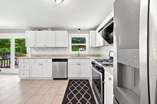 401 Turnpike St, Stoughton, MA 02072 - Photo 7
