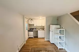 57 Hedgerow Ln, Amherst, MA 01002 - Photo 5