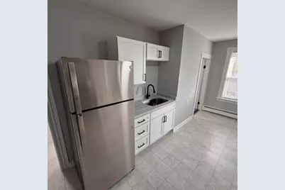 77 Oak St #2, Gardner, MA 01440 - Photo 3