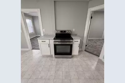 77 Oak St #2, Gardner, MA 01440 - Photo 1