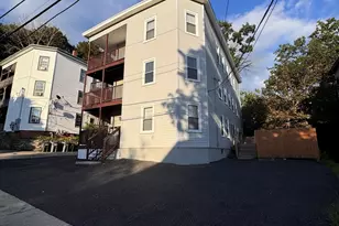 77 Oak St, Gardner, MA 01440 - Photo 1
