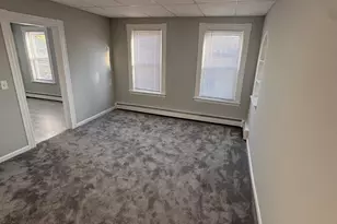 77 Oak St, Gardner, MA 01440 - Photo 9