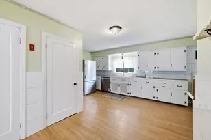 63 Goodwin St, Springfield, MA 01151 - Photo 5