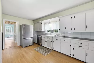 63 Goodwin St, Springfield, MA 01151 - Photo 3
