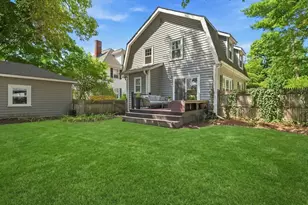 12 Gilbert St, Waltham, MA 02453 - Photo 25