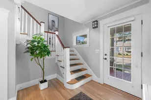 12 Gilbert St, Waltham, MA 02453 - Photo 5