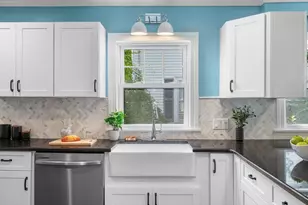 12 Gilbert St, Waltham, MA 02453 - Photo 11