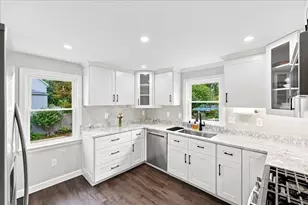 54 Mountain Ave, Norwood, MA 02062 - Photo 11