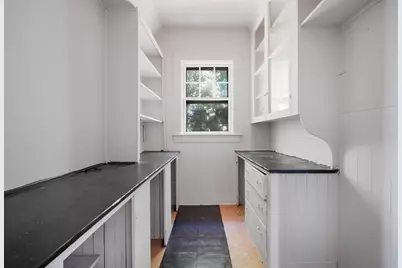 692 Walnut St, Fall River, MA 02720 - Photo 21