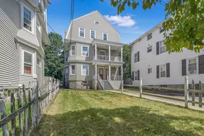 692 Walnut St, Fall River, MA 02720 - Photo 3