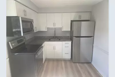 4 Townhouse Court #4, Spencer, MA 01542 - Photo 3