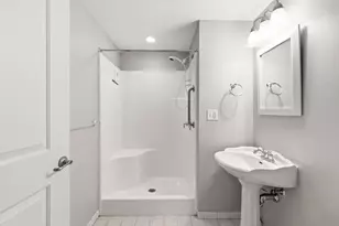 250 Main St, Hudson, MA 01749 - Photo 29