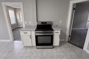 77 Oak St, Gardner, MA 01440 - Photo 3