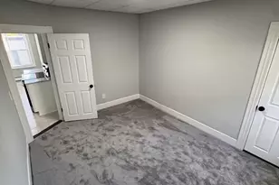 77 Oak St, Gardner, MA 01440 - Photo 13