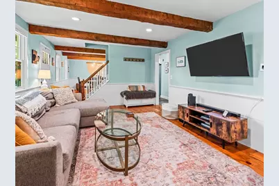 69 Walnut St, Upton, MA 01568 - Photo 7