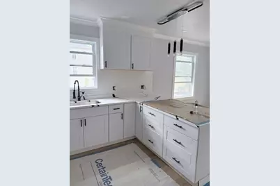 9 Maxwell, Worcester, MA 01607 - Photo 7