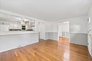 8 Cross St, Halifax, MA 02338 - Photo 13