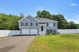 70 Henrietta Wy, Taunton, MA 02780 - Photo 1