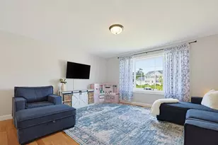 70 Henrietta Wy, Taunton, MA 02780 - Photo 11