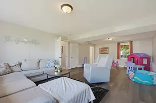 70 Henrietta Wy, Taunton, MA 02780 - Photo 31