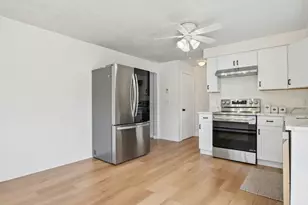 14 Phoenix St, Worcester, MA 01604 - Photo 17