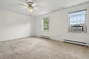 14 Phoenix St, Worcester, MA 01604 - Photo 29