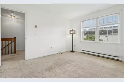 14 Phoenix St, Worcester, MA 01604 - Photo 25