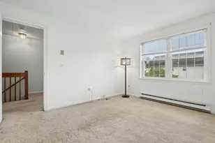 14 Phoenix St, Worcester, MA 01604 - Photo 25