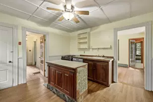 52 Baker St, Amherst, MA 01002 - Photo 5
