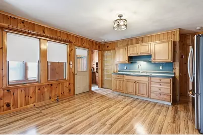 64 Stewart St, Chicopee, MA 01020 - Photo 15