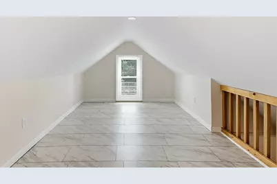 64 Stewart St, Chicopee, MA 01020 - Photo 25
