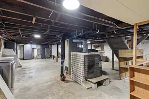 64 Stewart St, Chicopee, MA 01020 - Photo 35