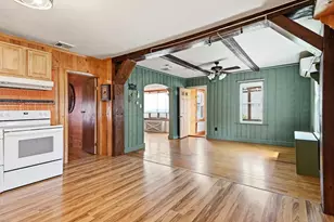 64 Stewart St, Chicopee, MA 01020 - Photo 7