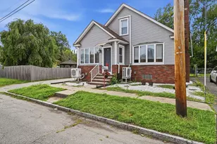 64 Stewart St, Chicopee, MA 01020 - Photo 3
