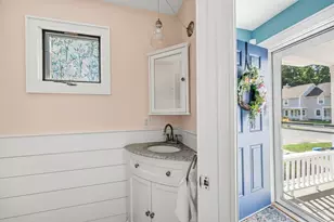 17 Walnut Ct, Rockland, MA 02370 - Photo 5