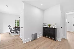 28 Southold Rd, Worcester, MA 01607 - Photo 17