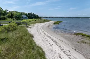 13 Harbor Acres Ln, Mattapoisett, MA 02739 - Photo 9