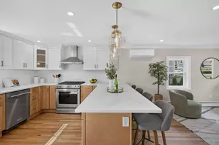 24-1/2 N Central St, Peabody, MA 01960 - Photo 3