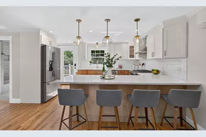 24-1/2 N Central St, Peabody, MA 01960 - Photo 5