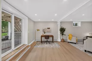 24-1/2 N Central St, Peabody, MA 01960 - Photo 19