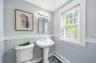 1028 Webster St, Needham, MA 02492 - Photo 15